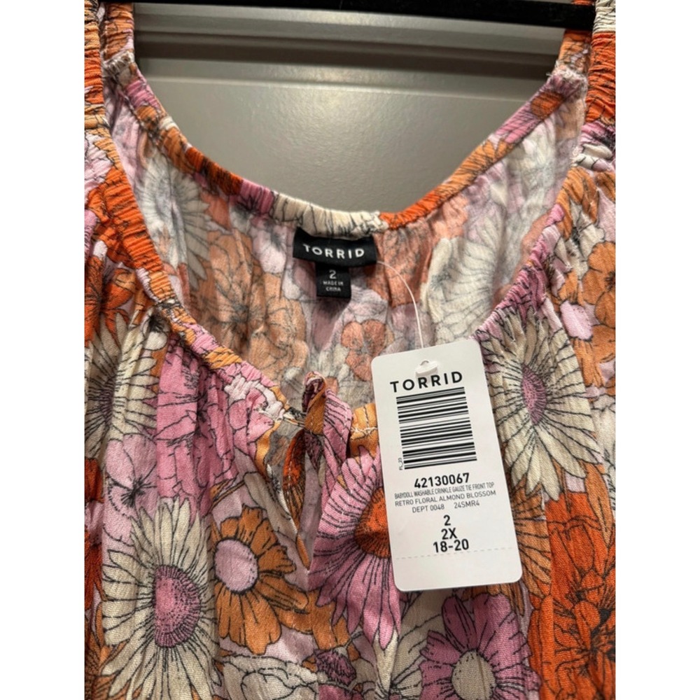 Torrid Size 2 2X Retro Floral Babydoll Top Floral Multi - Picture 2 of 2